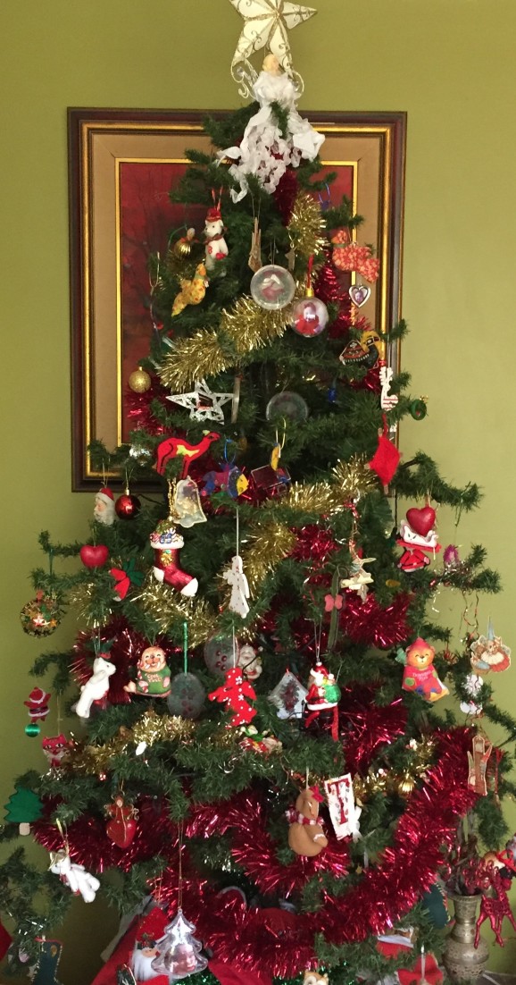 christmas-tree-what-does-yours-mean-to-you-gleeful-grandiva